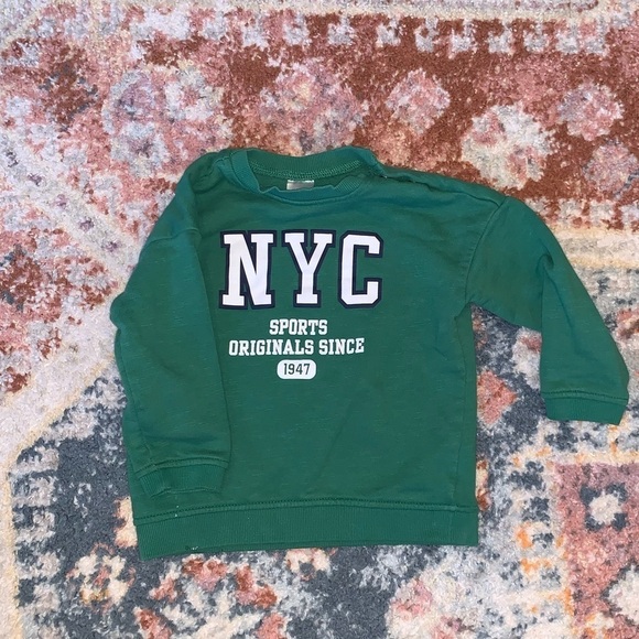 H&M Other - H&M Boys Green New York City Crewneck Sweatshirt Size 12-18 MOS boys